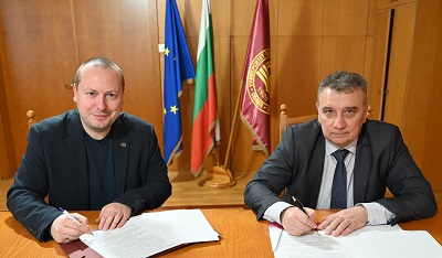УНСС и Софийската математическа гимназия подписаха меморандум за сътрудничество